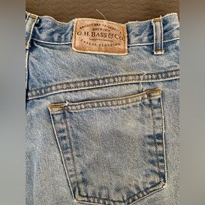 Vintage 90’s G.H. Bass Faded Denim Jeans 12 petite 30W x 27L 5 pocket & rivets
